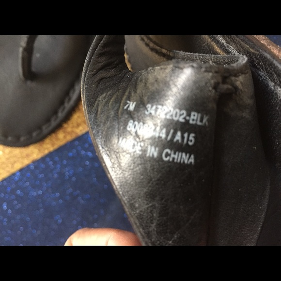 FRYE LEATHER T-STRAP CLASSY GORG BLACK Sandals RARE COMFY BOHO - Picture 6 of 6